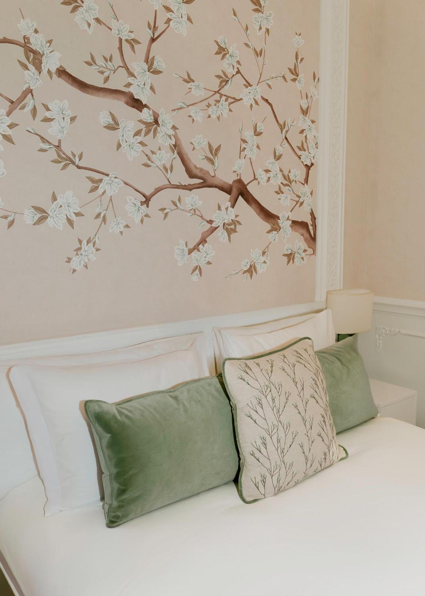 2 Chesham Hotel Лондон Экстерьер фото